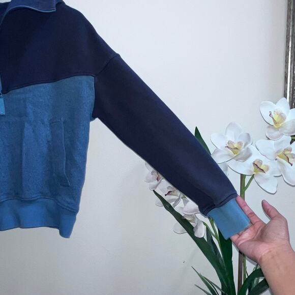 Hoka One One Blue Colorblock Quarter ZIp Wool Blend Hoodie Women's Size SX - Picture 6 of 7